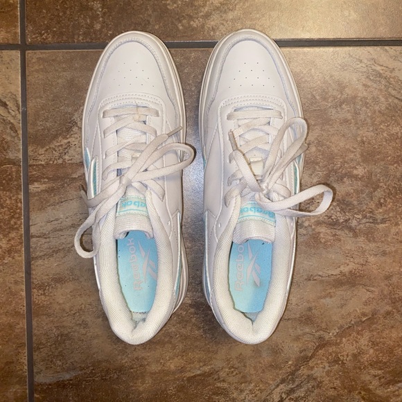 Women’s Reebok Sneakers - Picture 2 of 4